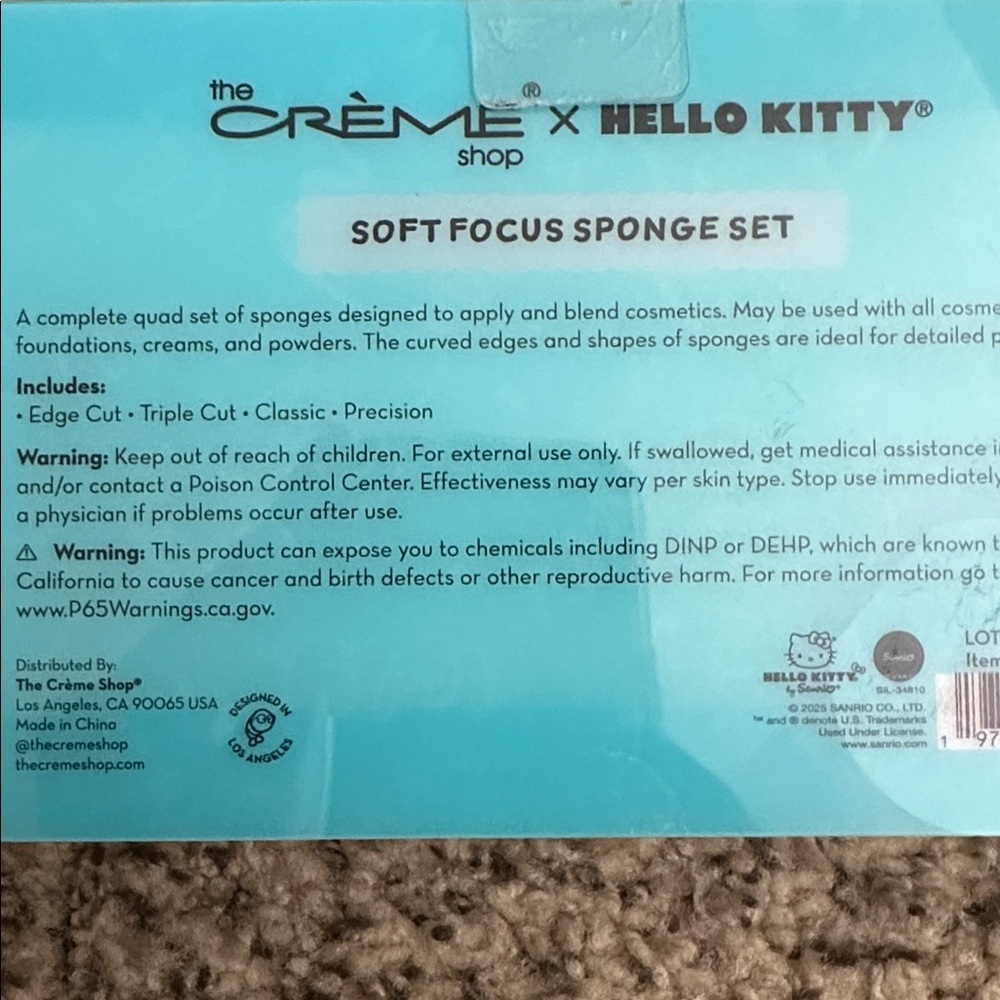 Hello Kitty Makeup Sponges - Pastel Teal & White - Picture 3 of 5